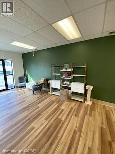 120 Parkdale Avenue N, Hamilton, ON - Indoor