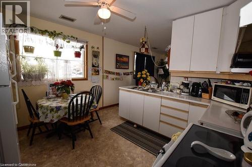 kitchen 2 - 120 Parkdale Avenue N, Hamilton, ON - Indoor