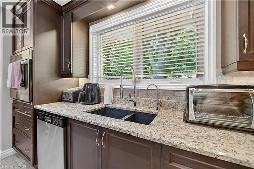 477 Lynden Road, Brantford, ON - Indoor Photo Showing Kitchen With Double Sink