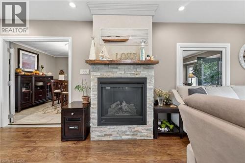 477 Lynden Road, Brantford, ON - Indoor Photo Showing Living Room With Fireplace
