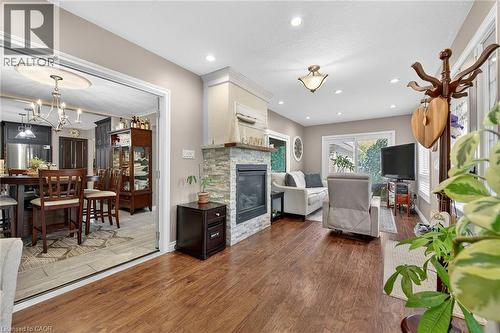 477 Lynden Road, Brantford, ON - Indoor Photo Showing Living Room With Fireplace