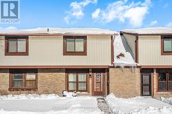 19 - 6650 FALCONER DRIVE  Mississauga, ON L5N 1B5
