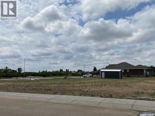 94 Brookhollow Boulevard, Kindersley, SK 