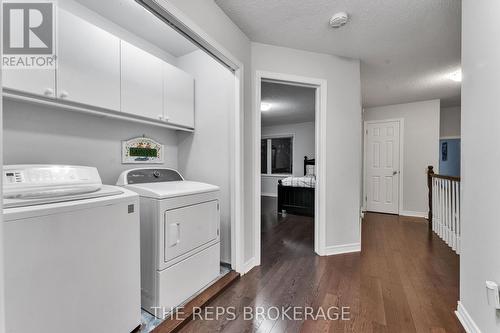 64 Hunterswood Crescent, Ottawa, ON - Indoor Photo Showing Laundry Room