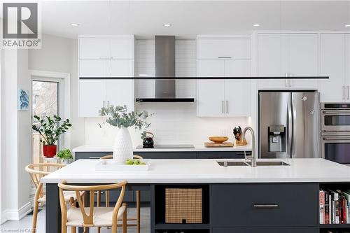 1061 Summit Ridge Drive, Oakville, ON - Indoor Photo Showing Kitchen With Stainless Steel Kitchen With Double Sink With Upgraded Kitchen