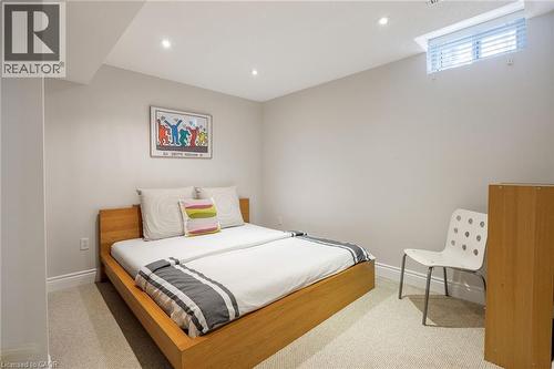 1061 Summit Ridge Drive, Oakville, ON - Indoor Photo Showing Bedroom