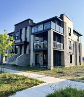 A-300 Rue Angèle-Chartrand  Laval (Auteuil), QC H7H 0B8