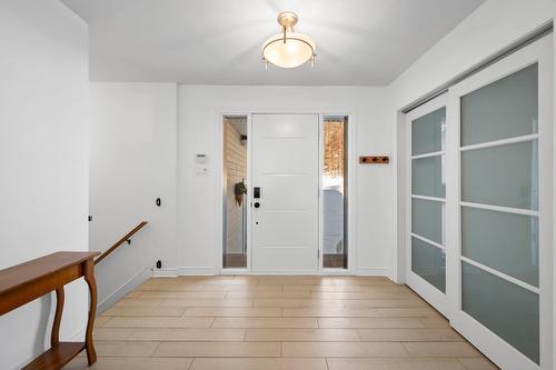 Hall d'entrée/Vestibule - 750 Rue De Plaisance, Sainte-Adèle, QC - Indoor Photo Showing Other Room