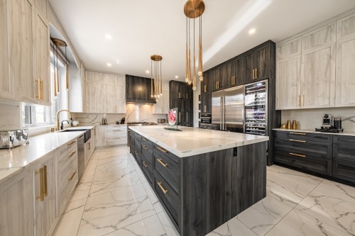 Kitchen - 38 Rue De L'Oiselet, Carignan, QC - Indoor Photo Showing Kitchen With Upgraded Kitchen