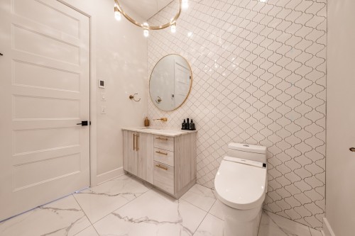 Powder room - 38 Rue De L'Oiselet, Carignan, QC - Indoor Photo Showing Bathroom