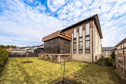 Back of Structure - 38 Rue De L'Oiselet, Carignan, QC - Outdoor