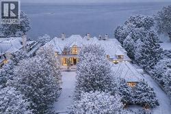 2054 LAKESHORE Road E  Oakville, ON L6J 1M3