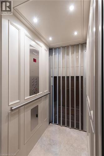 2054 Lakeshore Road E, Oakville, ON - Indoor Photo Showing Other Room