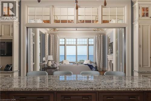 2054 Lakeshore Road E, Oakville, ON - Indoor Photo Showing Kitchen With Upgraded Kitchen