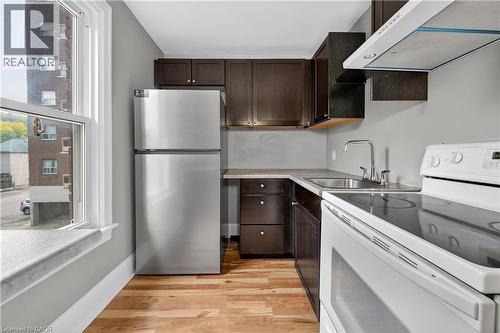 188 Stinson Street, Hamilton, ON - Indoor Photo Showing Kitchen