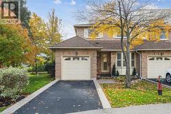 15 ELLINGTON Avenue Unit# 5  Stoney Creek, ON L8E 4P3