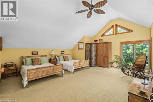 131 Grandview Hilltop Drive Unit# 1, Huntsville, ON - Indoor Photo Showing Bedroom
