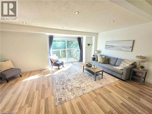 26 Poplar Drive Unit# 5, Cambridge, ON - Indoor Photo Showing Living Room