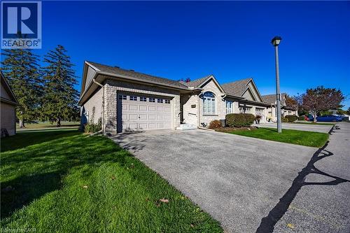 One owner end unit. - 510 Queensway W Unit# 5, Simcoe, ON - Outdoor