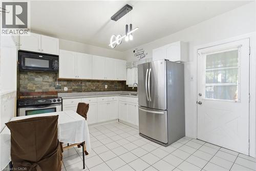 97 Francis Street, Hamilton, ON - Indoor Photo Showing Kitchen