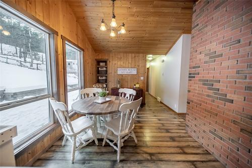 8796 Colony Road, Wardner, BC - Indoor Photo Showing Dining Room