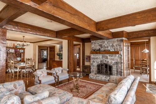 Salon - 468 Rue Lakeshore, Beaconsfield, QC - Indoor Photo Showing Living Room With Fireplace