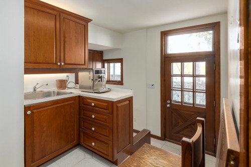 Salle de lavage - 468 Rue Lakeshore, Beaconsfield, QC - Indoor Photo Showing Kitchen