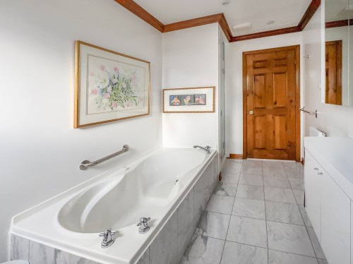 Salle de bains - 468 Rue Lakeshore, Beaconsfield, QC - Indoor Photo Showing Bathroom