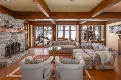 Salon - 468 Rue Lakeshore, Beaconsfield, QC - Indoor Photo Showing Living Room With Fireplace