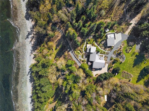 6520 Eagles Dr, Courtenay, BC 
