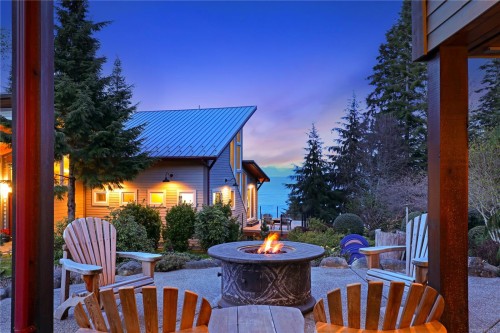 6520 Eagles Dr, Courtenay, BC 