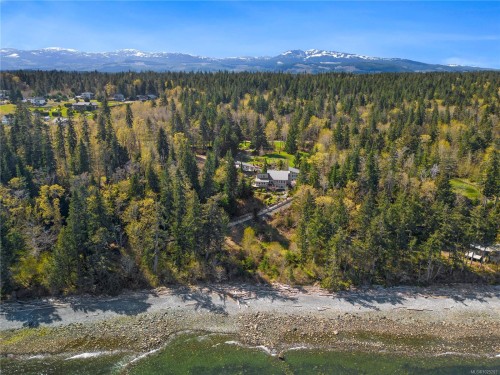 6520 Eagles Dr, Courtenay, BC 