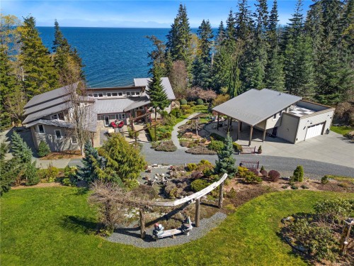 6520 Eagles Dr, Courtenay, BC 