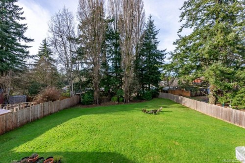 80 Masters Rd, Campbell River, BC 