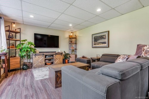 80 Masters Rd, Campbell River, BC 