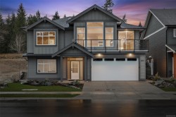 1601 Crown Isle Blvd  Courtenay, BC V9N 9X5