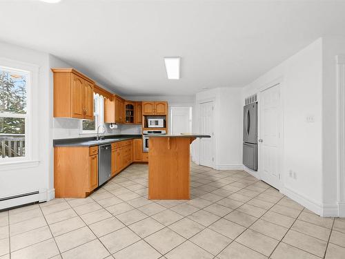 252 Gleneagles Drive, Hammonds Plains, NS 