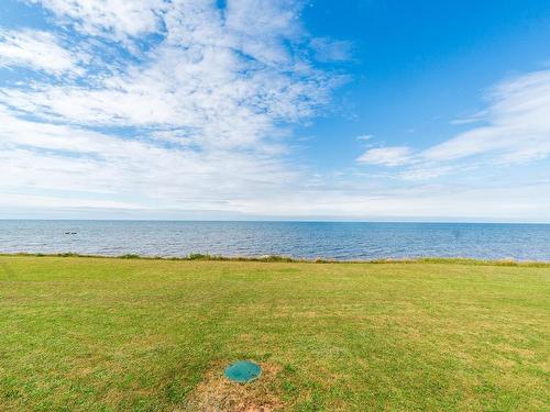 18 Shore Rd E, Hampton, PE 