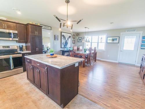 18 Shore Rd E, Hampton, PE 