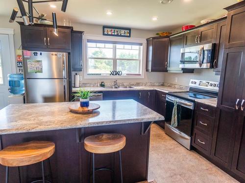 18 Shore Rd E, Hampton, PE 