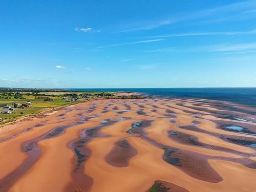 18 Shore Rd E, Hampton, PE 