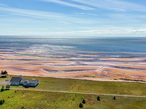 18 Shore Rd E, Hampton, PE 