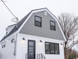 49 Ocean Avenue  Dominion, NS B1G 1J7