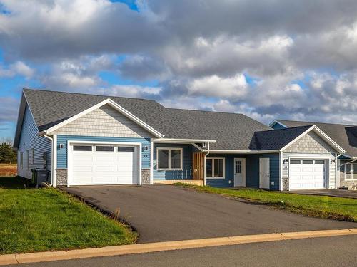 18 Beech Hill Avenue, East Royalty, PE 