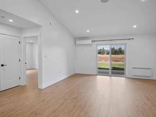 18 Beech Hill Avenue, East Royalty, PE 