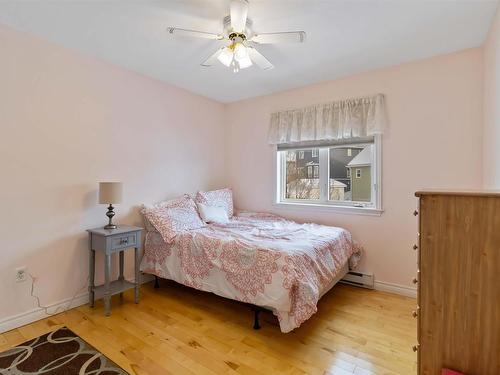 92 Russell Lake Drive, Dartmouth, NS 