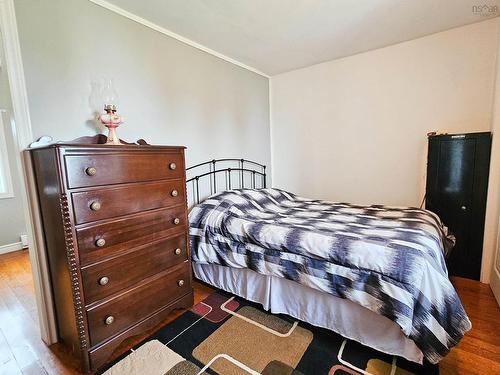 4606 Highway 2, Upper Economy, NS 