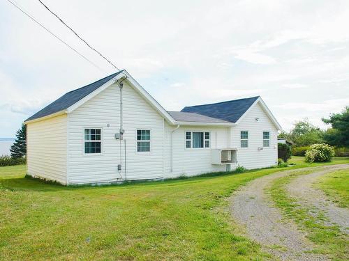 4606 Highway 2, Upper Economy, NS 