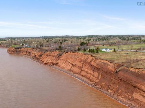 4606 Highway 2, Upper Economy, NS 