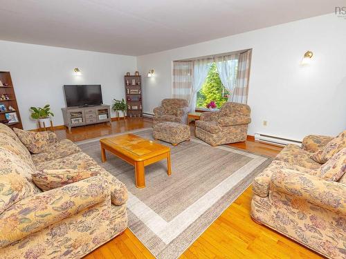 5691 Ns Trunk 3, Jordan Falls, NS 